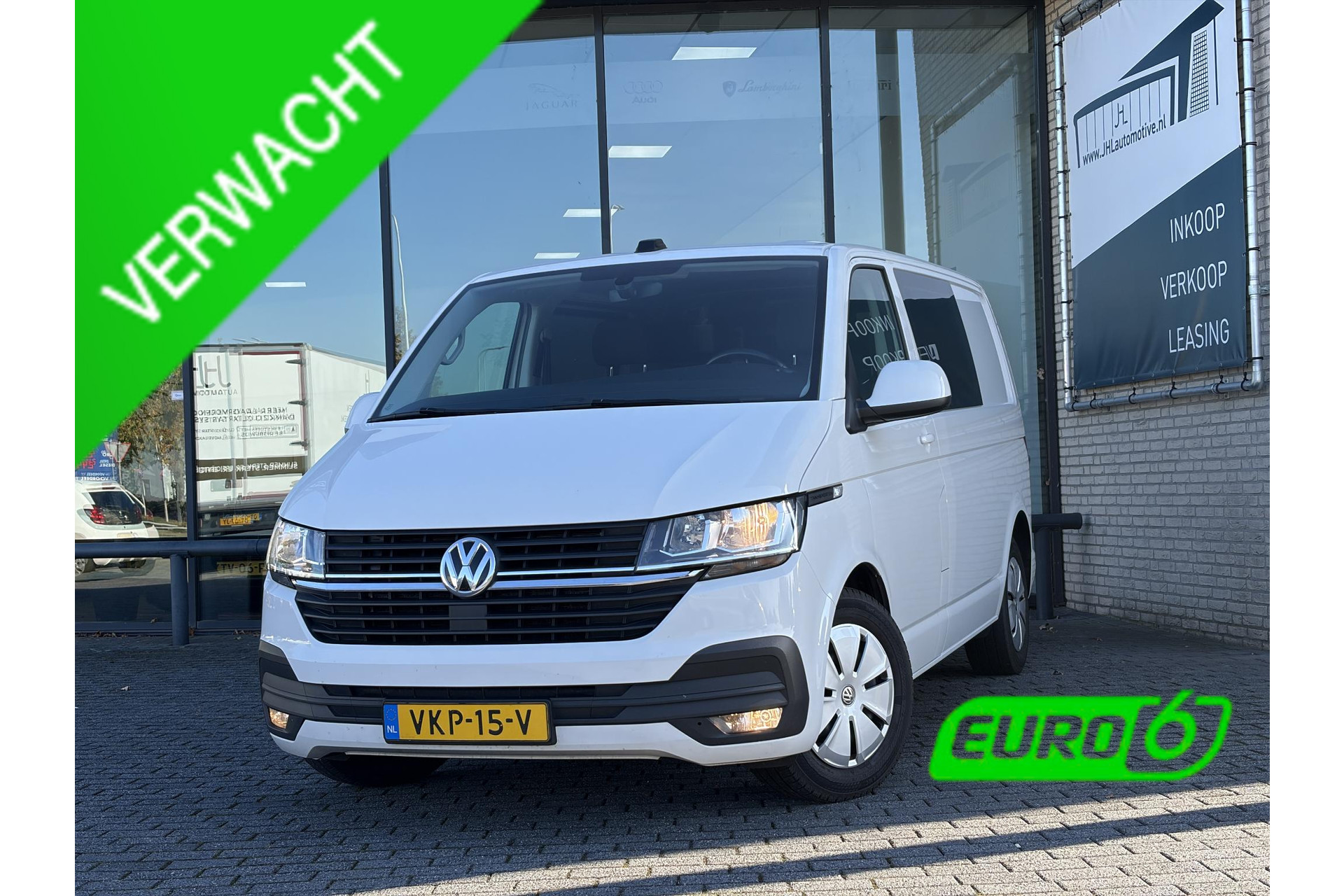 Volkswagen Transporter Multivan 2.0 TDI L2H1*DC*HAAK*ACC*5-PERSOONS*INBOUW*A/C*